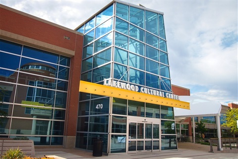 The front doors and sign of the Lakewood Cultural Center.